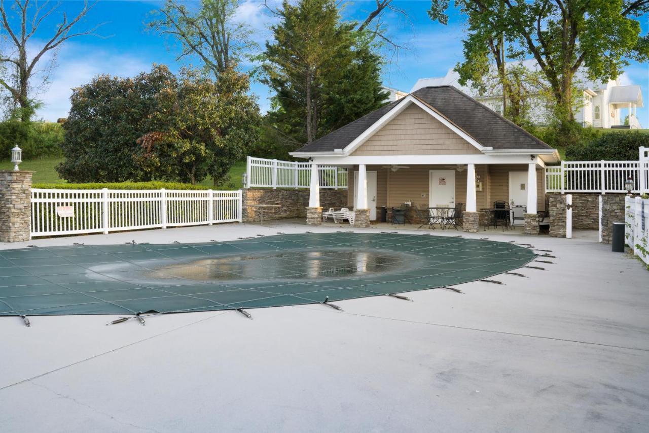 Luxe Quiet Townhouse W/Parking/Pool/By Dollywood Villa Pigeon Forge Exterior photo