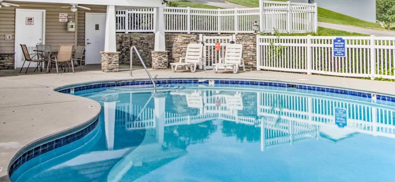Luxe Quiet Townhouse W/Parking/Pool/By Dollywood Villa Pigeon Forge Exterior photo